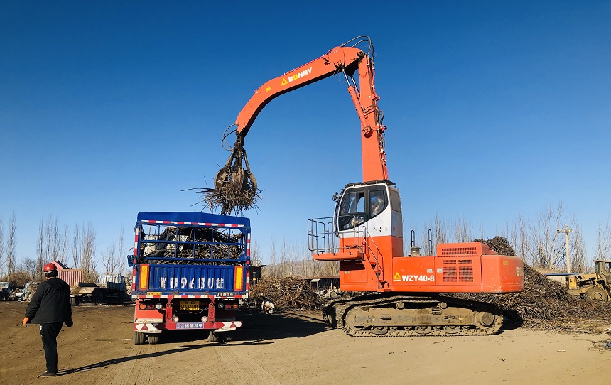 抓鋼機.jpg 抓鋼機.jpg