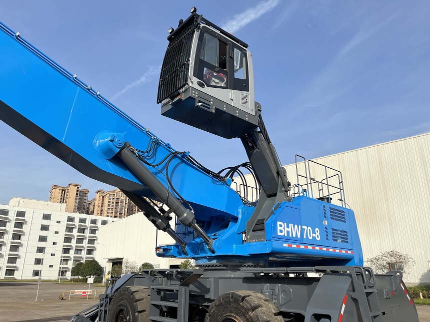 抓料機.jpg 抓料機.jpg